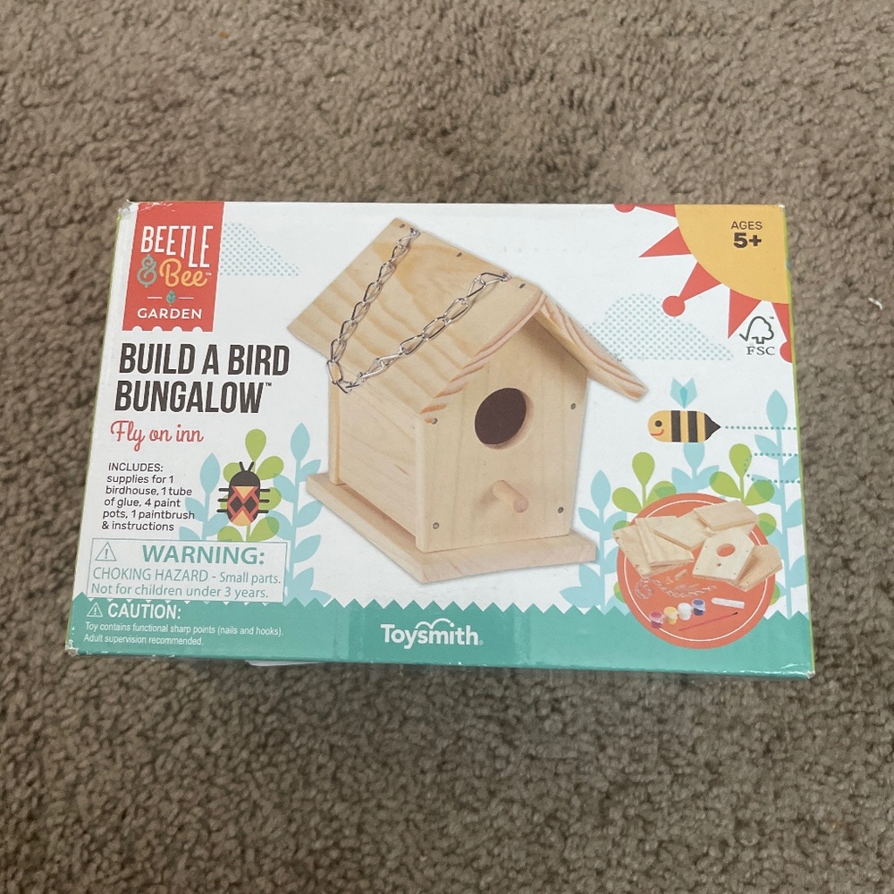 Toysmith Beetle & Bee Build A Bird Bungalow